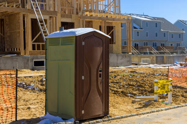 Best Restroom trailer rental cost  in Martinsvle, IL